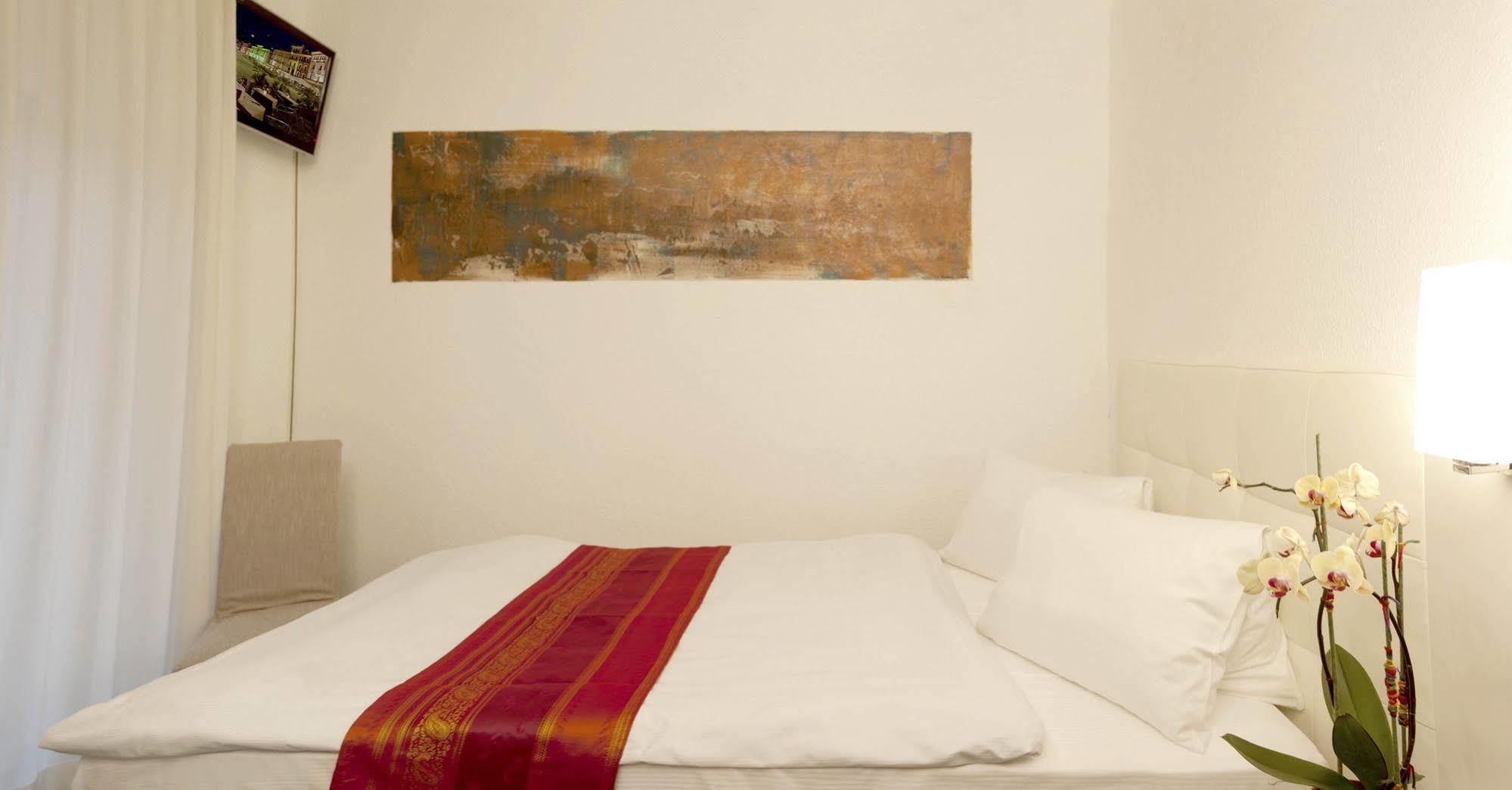 Hotel America لوكارنو المظهر الخارجي الصورة